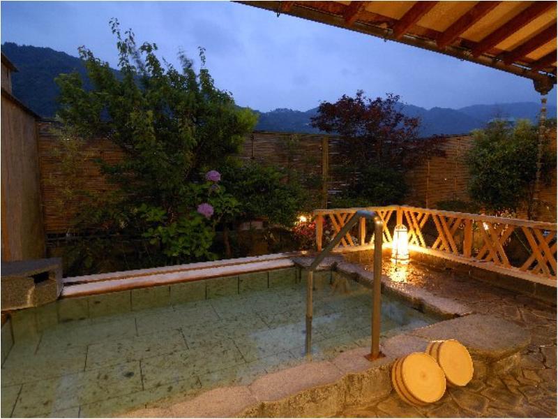 Ryokan Tachibana Atami  Ngoại thất bức ảnh