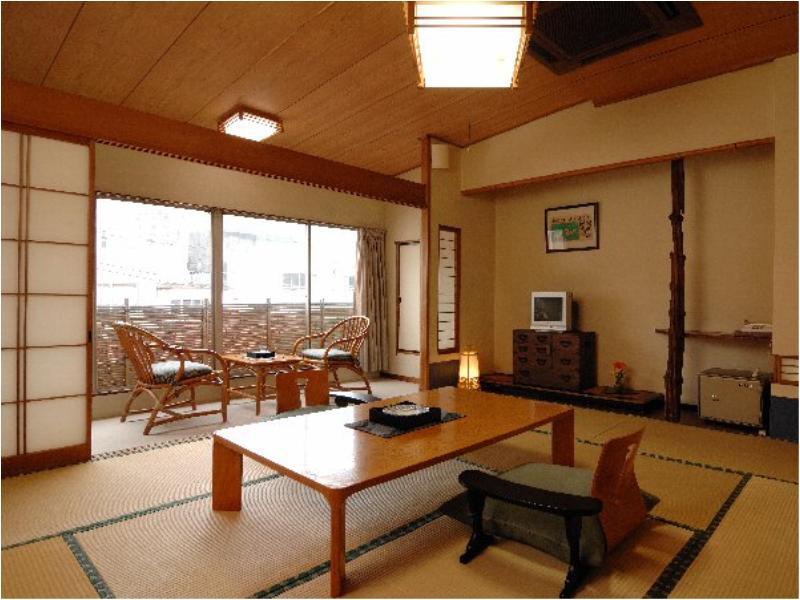 Ryokan Tachibana Atami  Ngoại thất bức ảnh